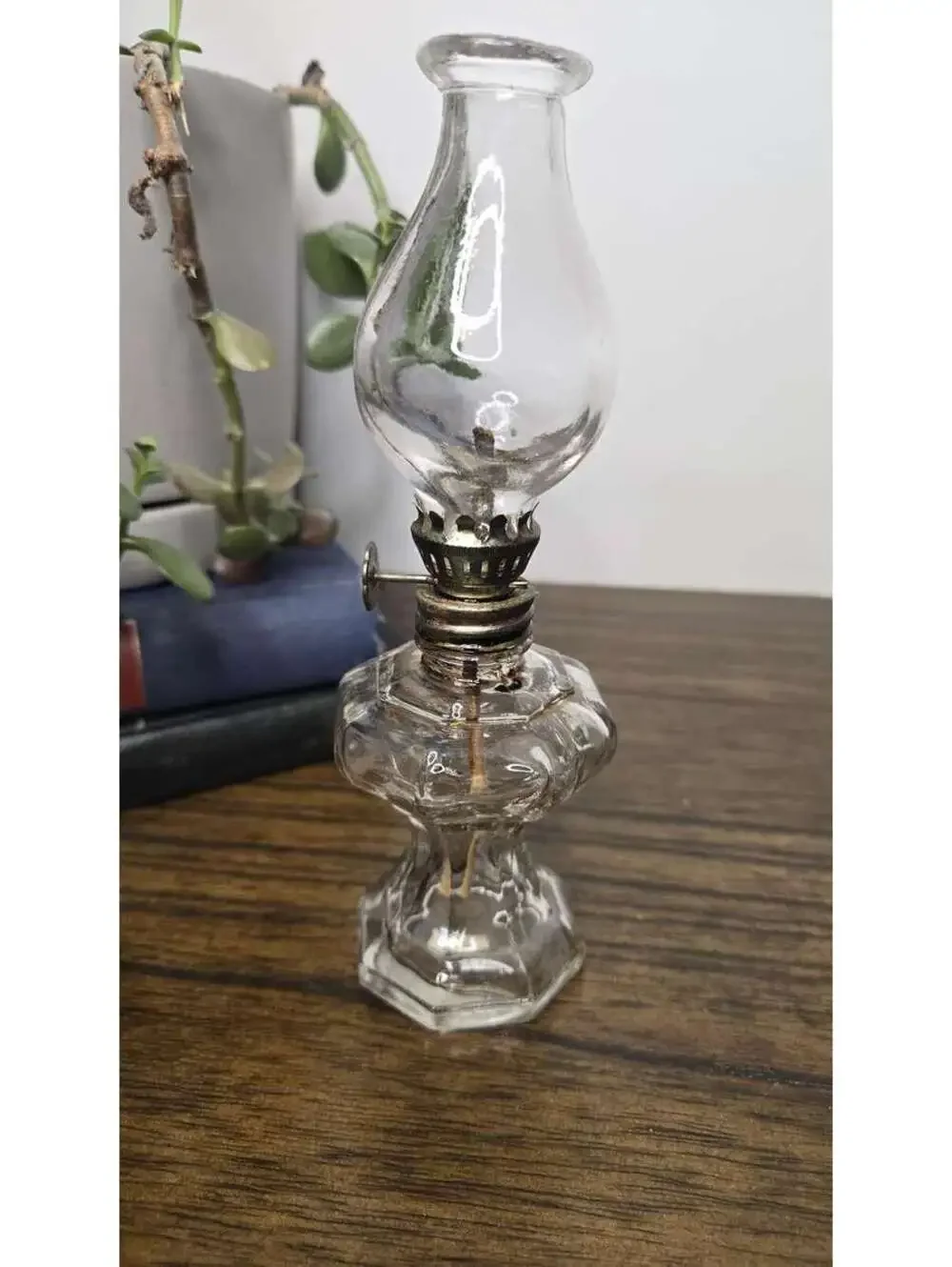 Vintage 6inch Miniature Clear Glass Oil Lamp, GLOWER